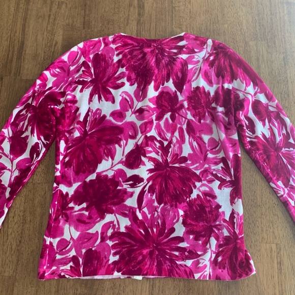 Garnet Hill Signature Merino Cardigan SZ M Fuchsia Magenta Abstract Floral - Picture 2 of 15